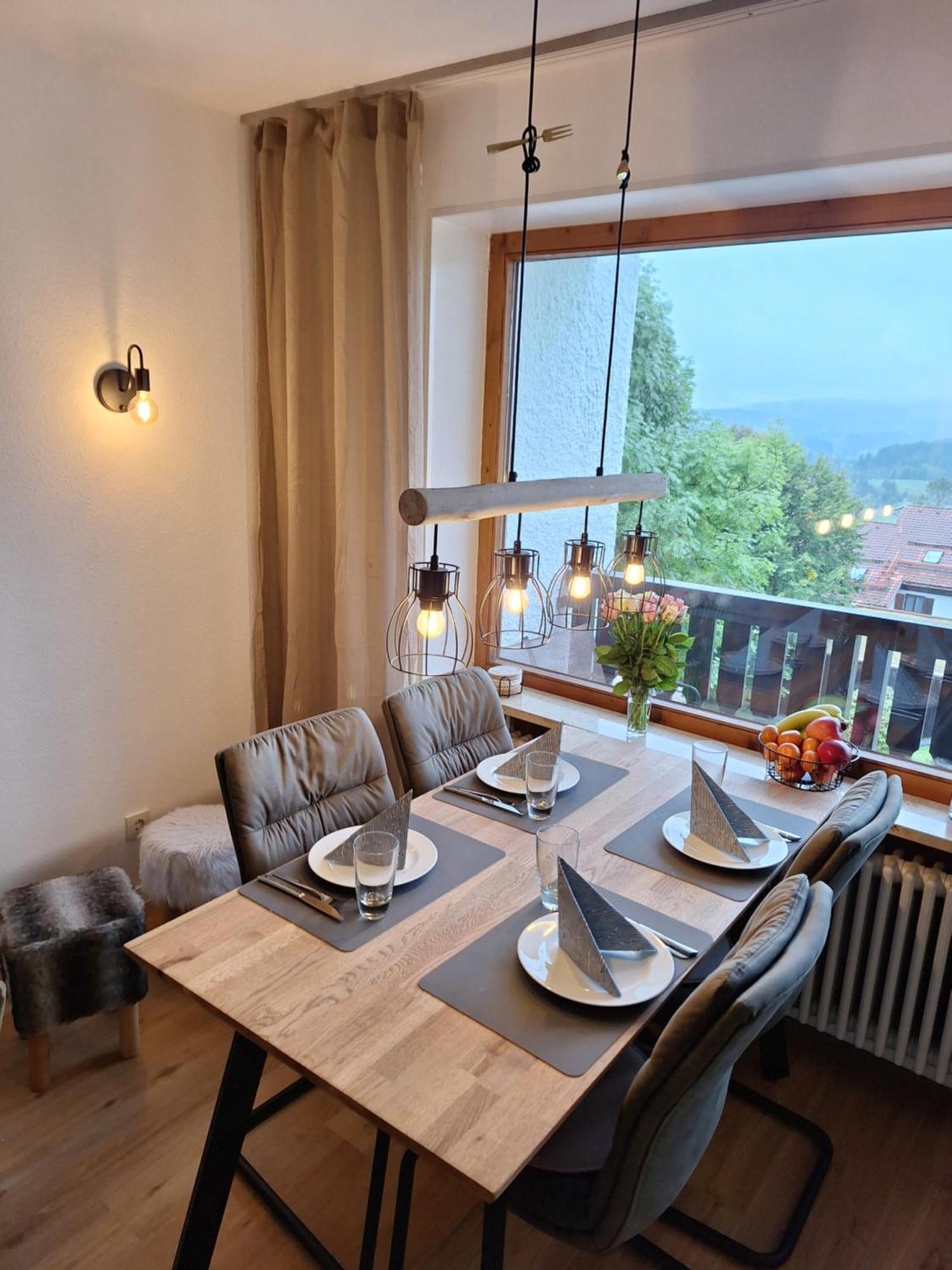 Fewo Allgaeuerle1605 Mit Hallenbad, Sauna, Tiefgarage Und Wlan Missen-Wilhams Luaran gambar